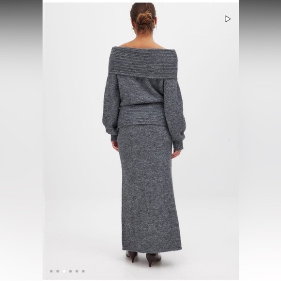 SET - NAKD matching gray knit maxi skirt & off shoulder sweater - Picture 2 of 3